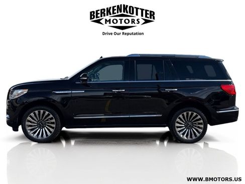Used 2019 Lincoln Navigator Reserve AWD/4WD image 6