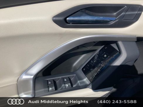 Used 2025 Audi Q5 Premium w/ Convenience Package AWD/4WD image 14