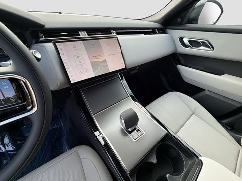 New 2026 Land Rover Range Rover Velar S image 26
