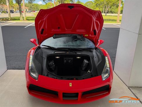 Used 2019 Ferrari 488 GTB RWD image 39