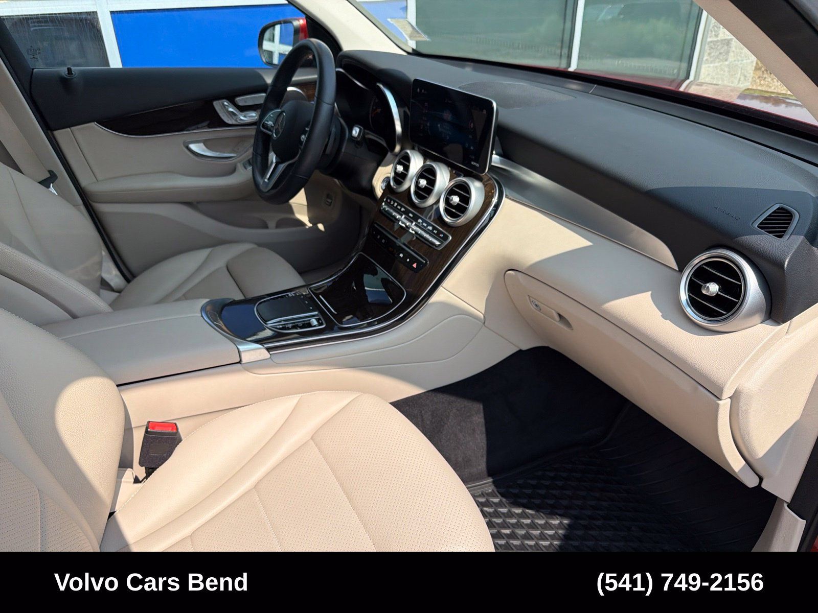 Used 2021 Mercedes-Benz GLC 300 4MATIC image 27