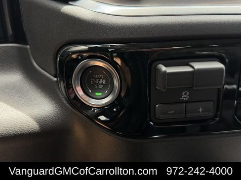 New 2026 GMC Sierra 1500 SLT AWD/4WD image 17