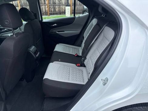 Used 2024 Chevrolet Equinox LS FWD image 11