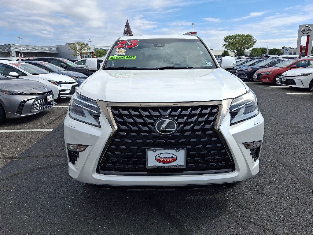 Used 2023 Lexus GX 460 w/ Black Line Special Edition AWD/4WD image 2