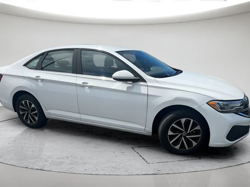 Used 2023 Volkswagen Jetta S FWD image 4