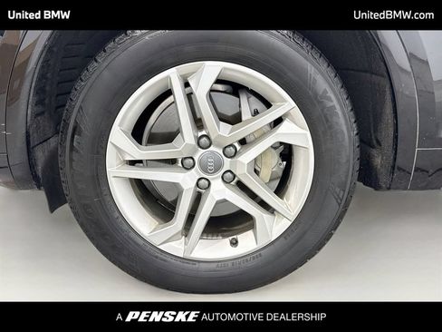 Used 2018 Audi Q5 2.0T Premium Plus w/ Premium Plus Package AWD/4WD image 9