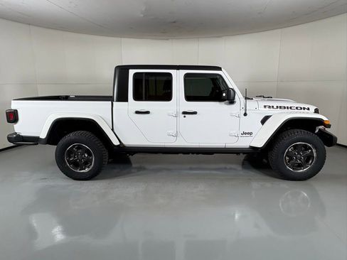 Used 2023 Jeep Gladiator Rubicon w/ Cold Weather Group image 9