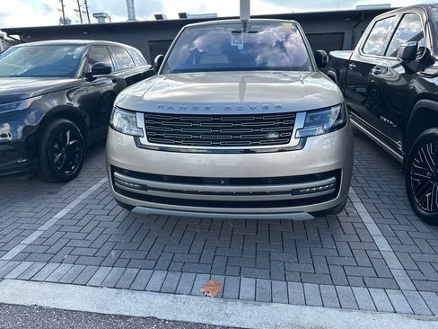 Used 2023 Land Rover Range Rover Long Wheelbase SE AWD/4WD image 2