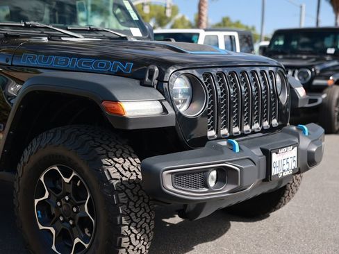 Used 2022 Jeep Wrangler Unlimited Rubicon 4xe w/ Cold Weather Group AWD/4WD image 7