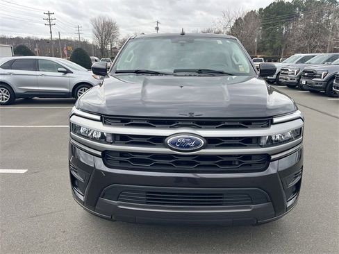Used 2024 Ford Expedition XLT image 16