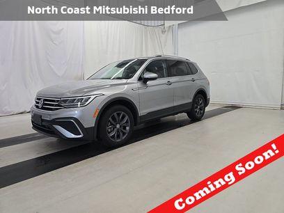 Used 2022 Volkswagen Tiguan SE w/ Panoramic Sunroof Package