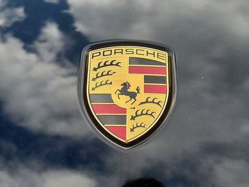 New 2026 Porsche Macan image 26