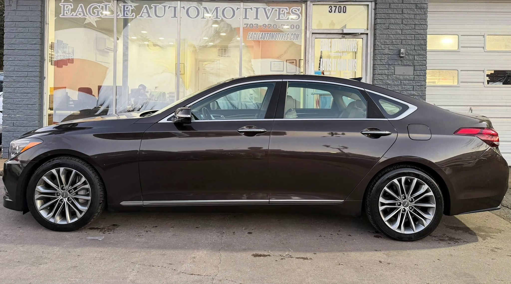 Used 2015 Hyundai Genesis 3.8 w/ Option Group 02 RWD image 6