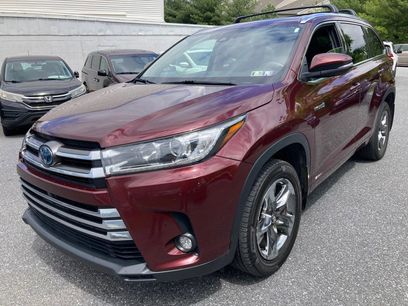 Used 2017 Toyota Highlander Limited Platinum