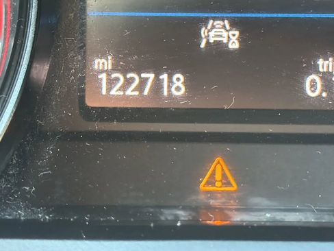 Used 2021 Volkswagen Atlas SE FWD image 17