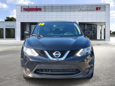 Used 2018 Nissan Rogue Sport S w/ S Appearance Package FWD image 2