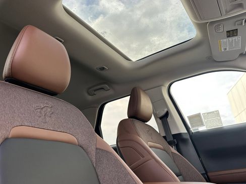 Certified 2025 Ford Bronco Sport Outer Banks w/ Outer Banks Tech Package+ image 16