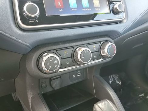 Used 2025 Nissan Versa SV image 22