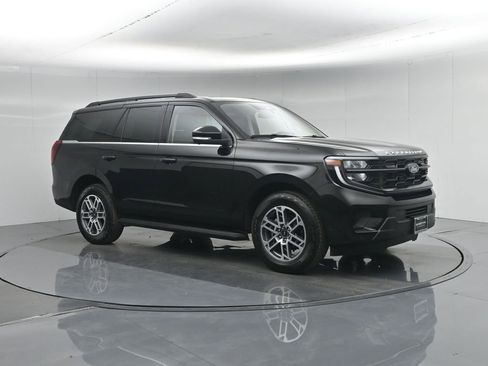 Certified 2025 Ford Expedition Active AWD/4WD image 31