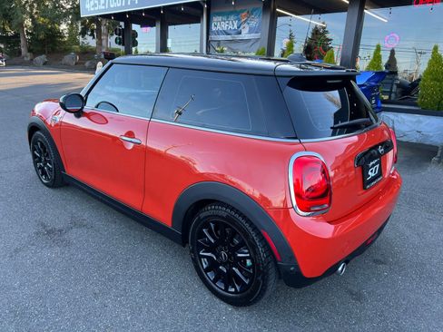 Used 2019 MINI Cooper 2-Door Hardtop FWD image 3