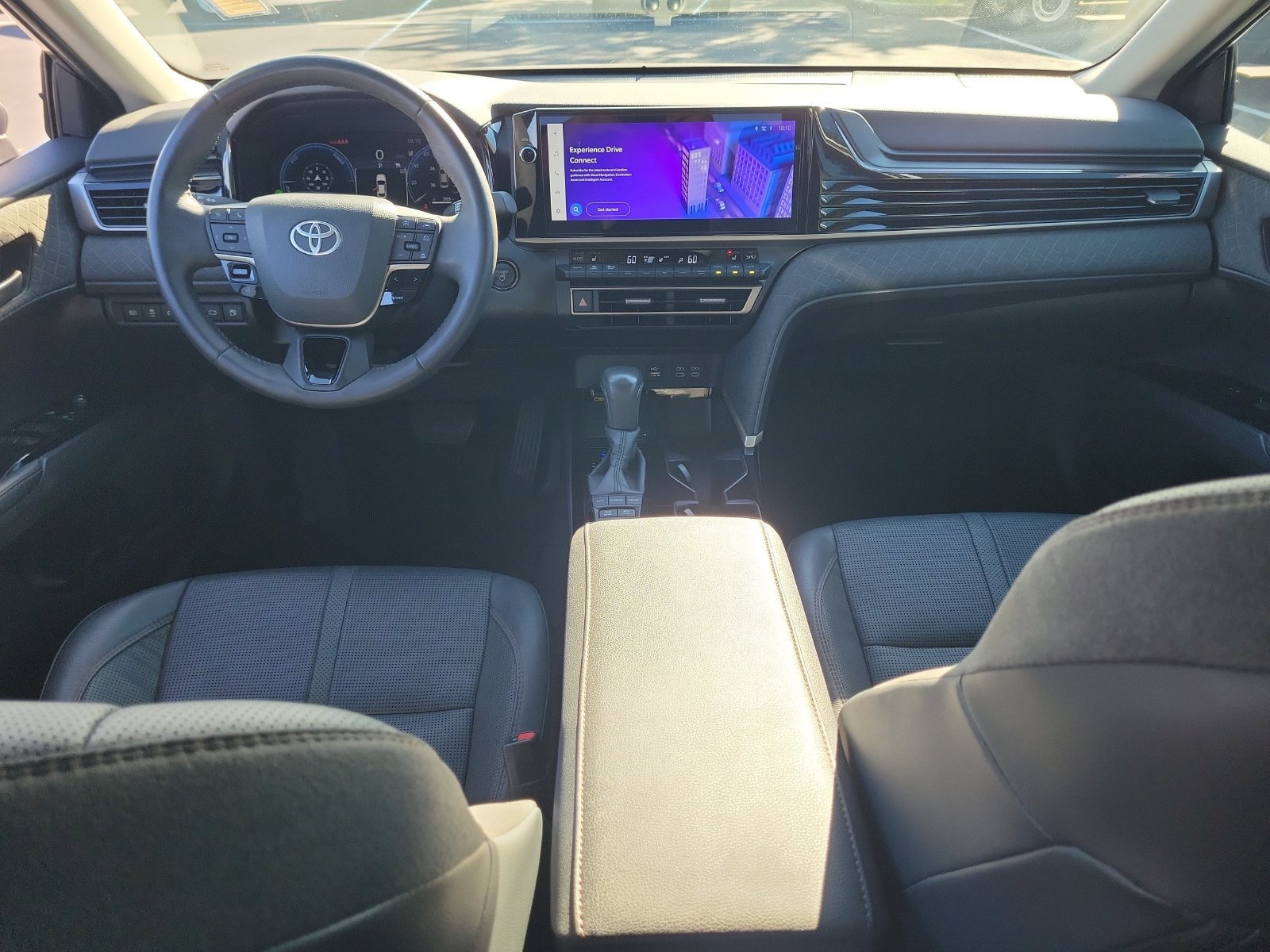Used 2025 Toyota Camry XLE FWD image 11