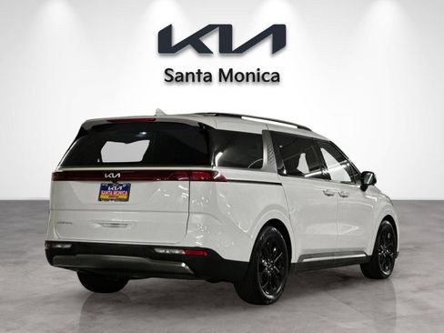 Certified 2023 Kia Carnival SX Prestige FWD image 7