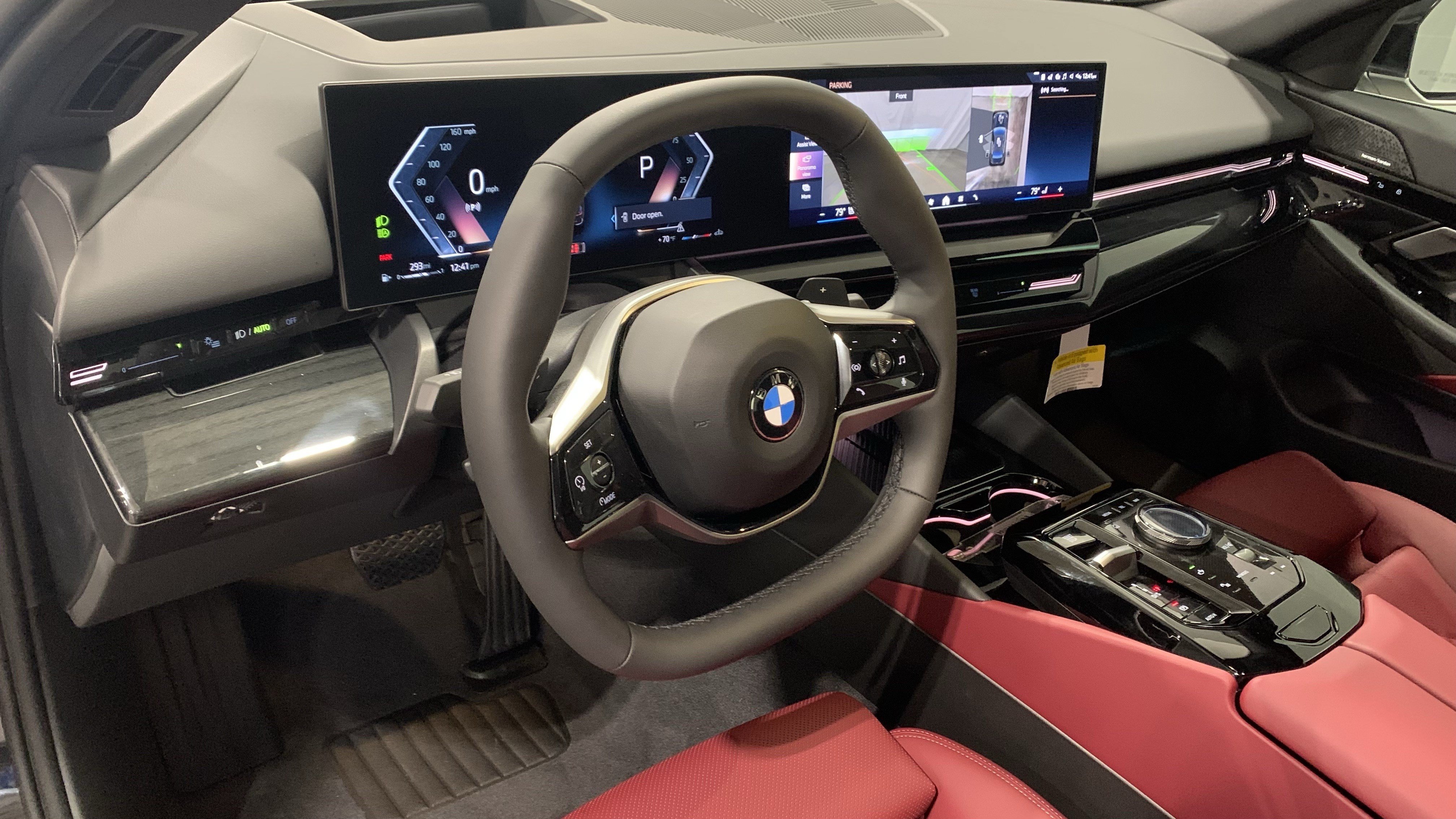 Used 2026 BMW 530i w/ Premium Package RWD image 13