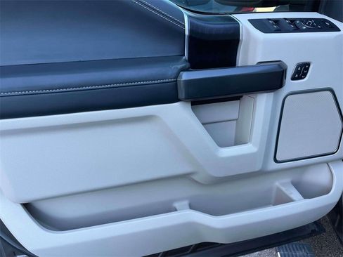 Used 2020 Ford F250 Limited image 23