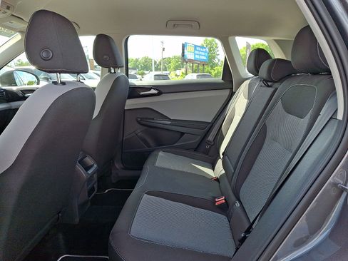 Certified 2024 Volkswagen Taos S AWD/4WD image 12