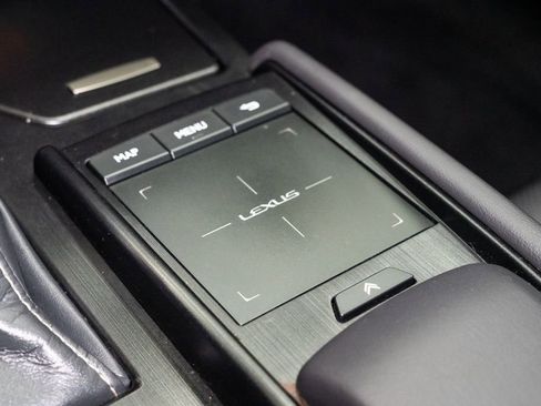 Used 2020 Lexus ES 300h w/ Premium Package image 20