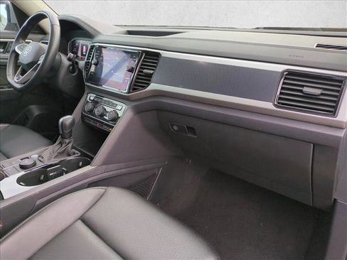 Used 2022 Volkswagen Atlas SEL R-Line image 23