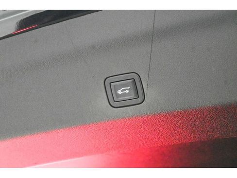 Used 2022 Cadillac Escalade ESV Premium Luxury Platinum image 70