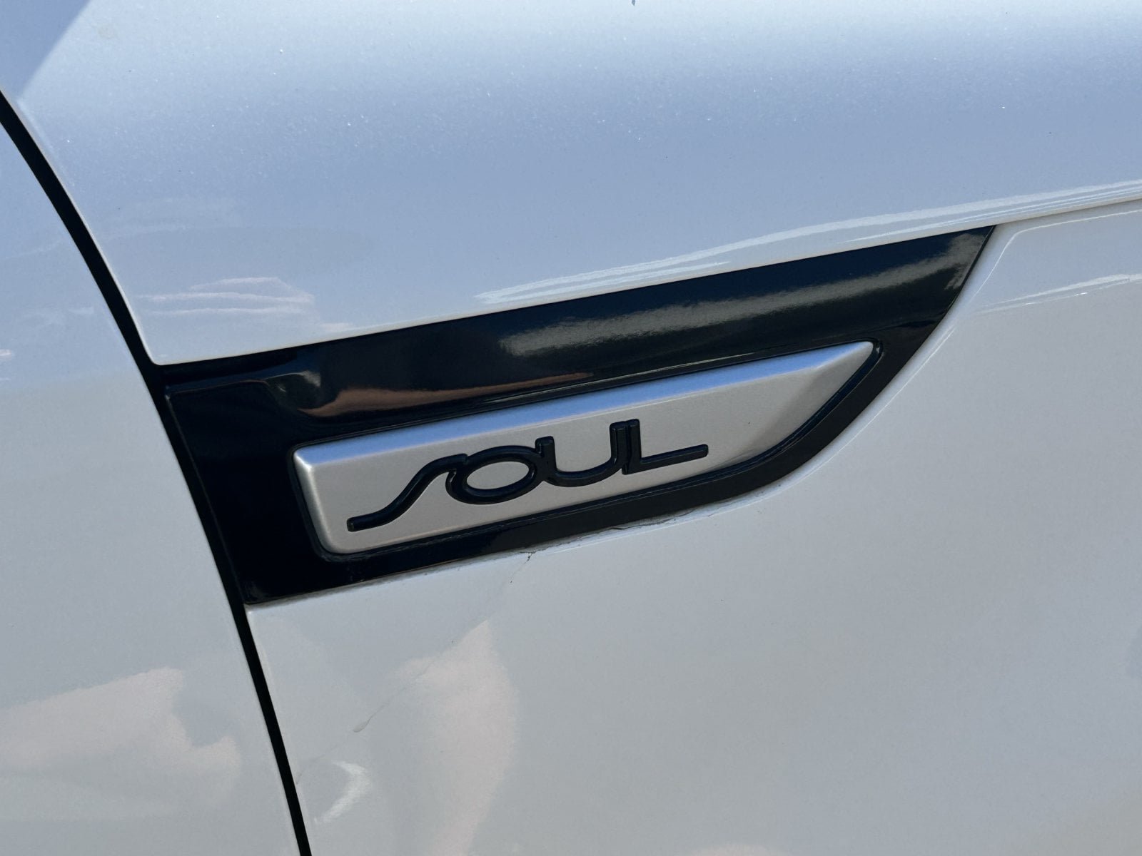 Used 2019 Kia Soul + FWD image 11