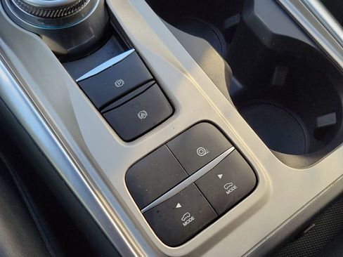 Used 2023 Ford Explorer XLT w/ Equipment Group 202A RWD image 30