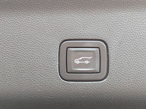 Used 2023 GMC Yukon XL AT4 w/ AT4 Premium Package image 14