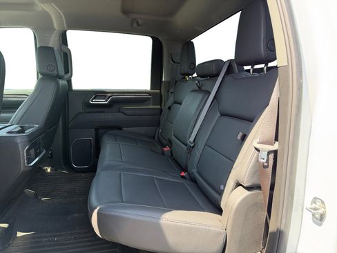 Used 2024 Chevrolet Silverado 2500 LTZ w/ LTZ Convenience Package AWD/4WD image 10
