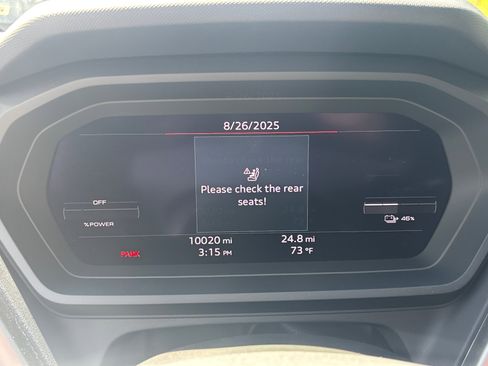 Used 2025 Audi Q4 e-tron Premium Plus image 57