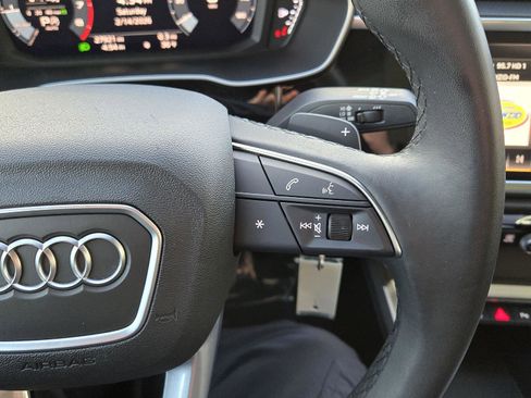 Used 2025 Audi Q3 2.0T Premium image 30