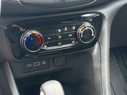 Used 2023 Buick Encore GX Preferred w/ Cold Weather Comfort Package FWD image 18