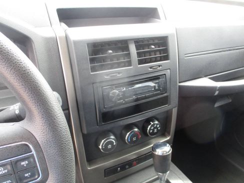 Used 2012 Jeep Liberty Sport AWD/4WD image 20