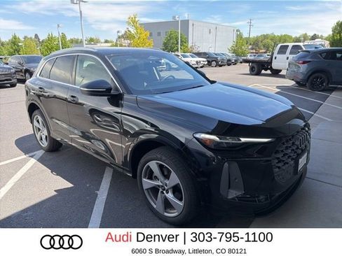 Used 2025 Audi Q5 Premium Plus w/ Premium Plus AWD/4WD image 3