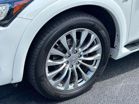 Used 2015 INFINITI QX80 4WD w/ Deluxe Technology Package image 11