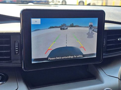 Used 2021 Ford Explorer XLT RWD image 29