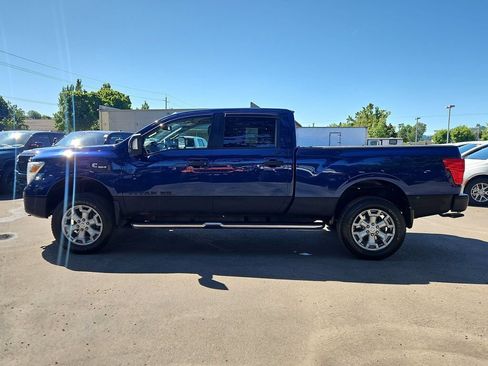 Used 2019 Nissan Titan SV AWD/4WD image 4