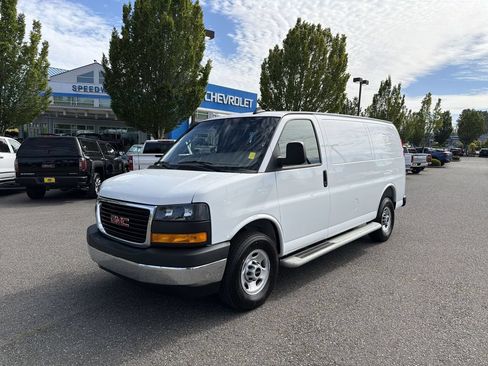 Certified 2025 GMC Savana 2500 w/ Driver Convenience Package RWD image 2