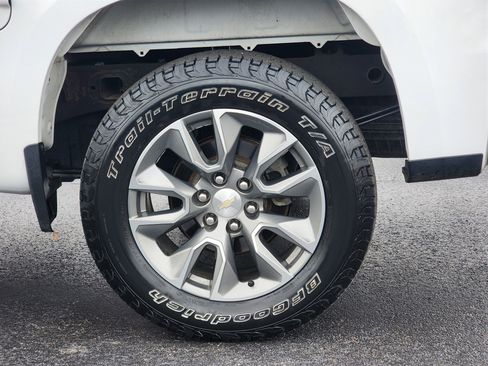 Used 2021 Chevrolet Silverado 1500 LT image 10