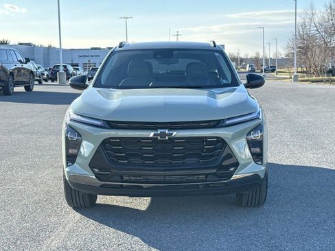 Used 2024 Chevrolet Trax ACTIV w/ Driver Confidence Package image 28