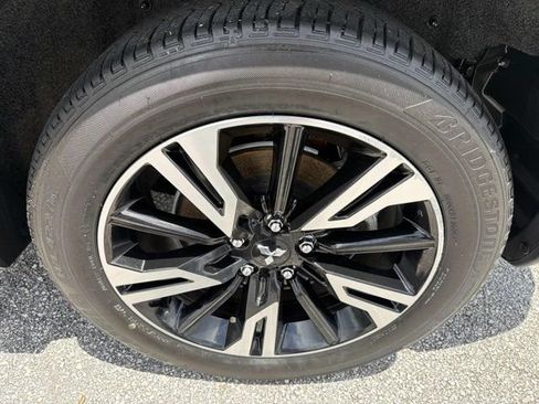 Used 2025 Mitsubishi Eclipse Cross SEL AWD/4WD image 31