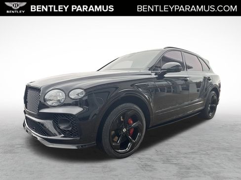 Used 2022 Bentley Bentayga image 1