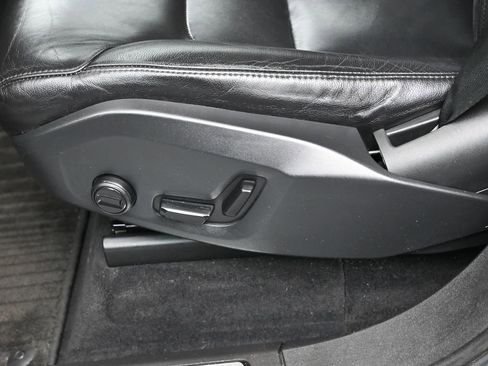 Used 2019 Volvo XC90 T5 Momentum image 13